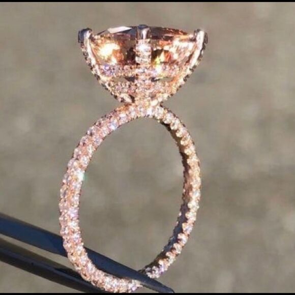 Beautiful Rose Gold PLATED Wedding Ring - Picture 5 of 6